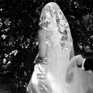 Chosen by Kyha Hepburn Teardrop Veil